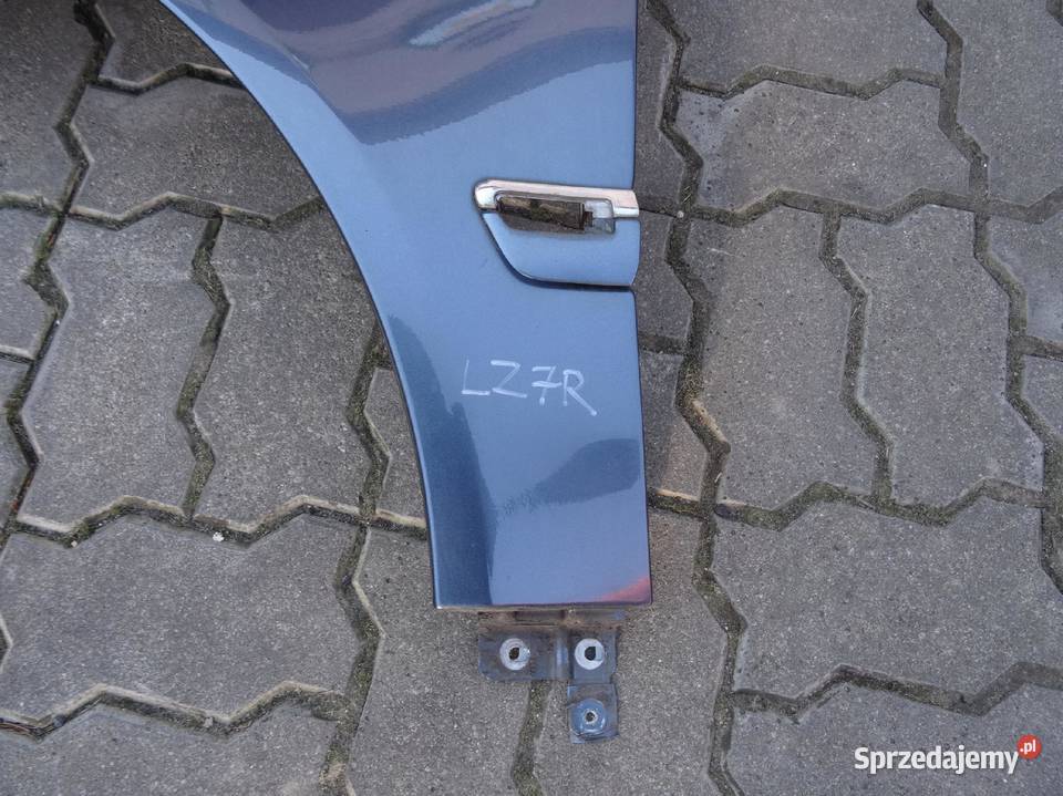 AUDI A8 D3 0307 BLOTNIK LEWY PRZOD LZ7R Przemęt sprzedam