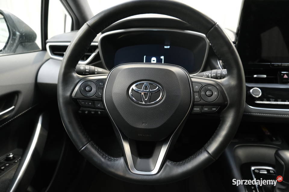TOYOTA COROLLA 2024 179800 3 98 98KM Warszawa