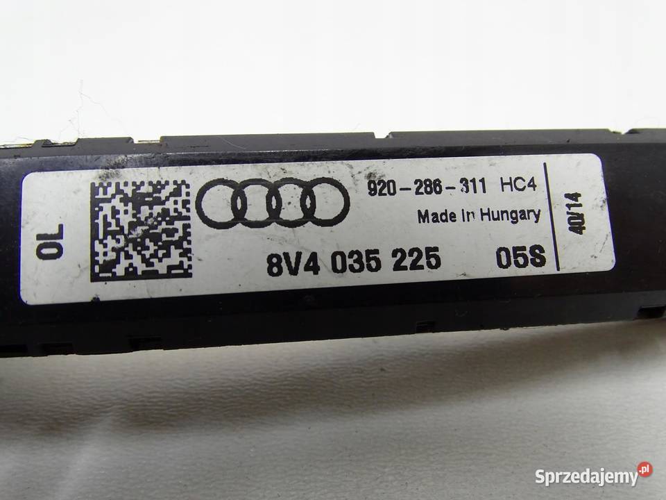 WZMACNIACZ ANTENY ANTENOWY AUDI A3 8V 8V4035225