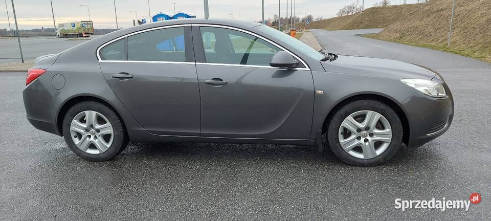 SprzedamOpel Insignia 18 benzyna hatchback 2010r Ostróda sprzedam