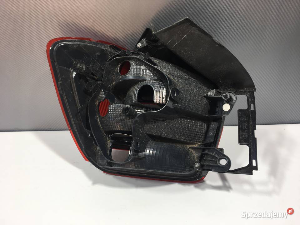 BMW 1 F20 PRAWA LAMPA TYŁ osobowe Ostroróg sprzedam