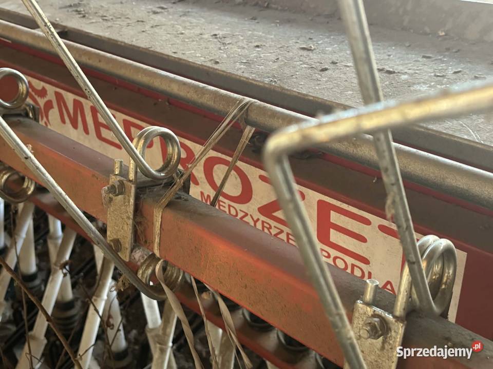 Siewnik Maszyny rolnicze Grębów