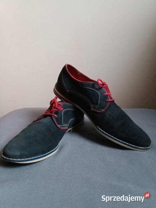 Półbuty zamszoweBadura