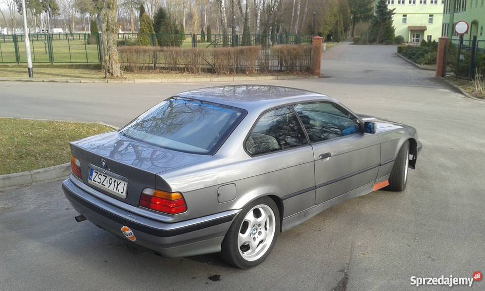 Piękne BMW 318is e36 m42b18 140 elektryczne szyby Seria 3 Białogard