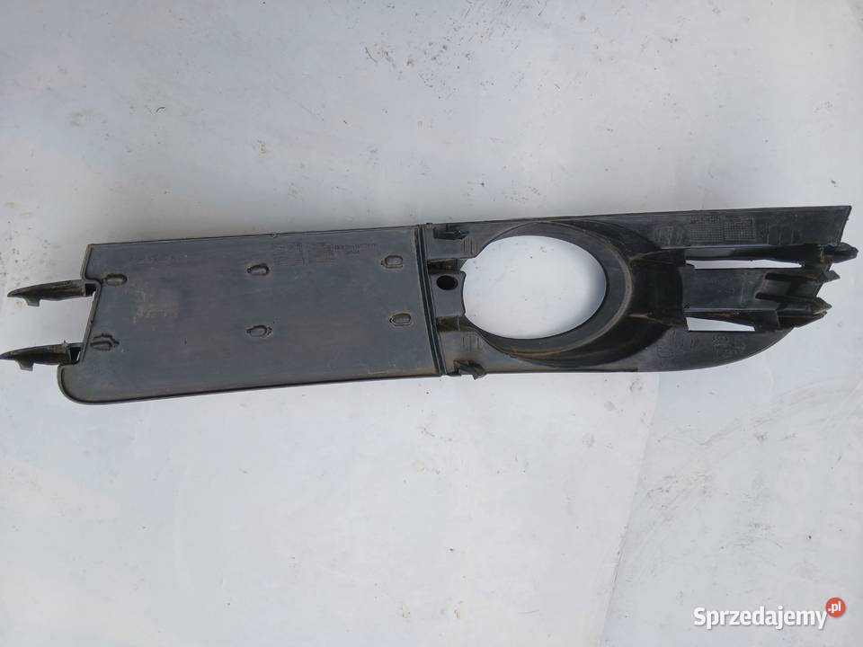 Audi A6 C6 kratka zderzaka prawa 4F0807682A 2005 Szczerbice sprzedam