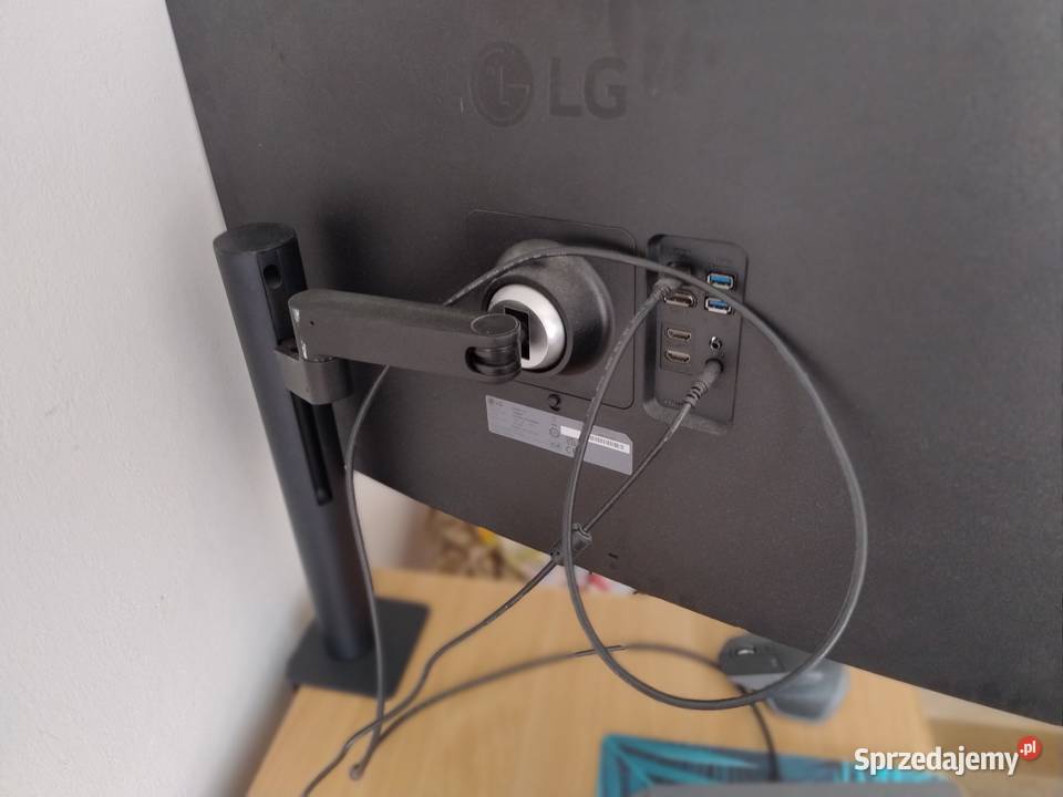 Monitor LG UltraFine 32UN880PB Ergo UHD 4K LED