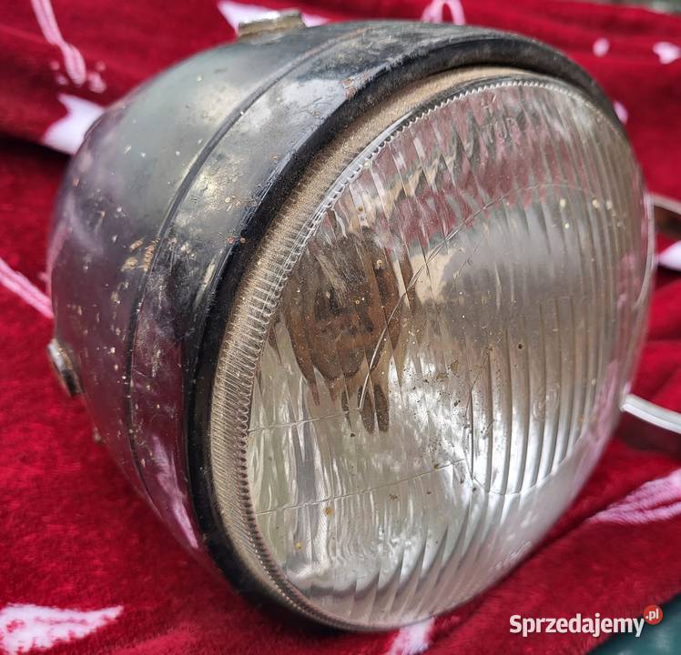 Metalowa lampa WSK Osiecznica