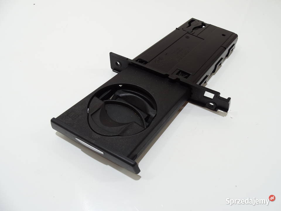 UCHWYT NA KUBEK CUPHOLDER BMW E90 E91 LCI EU Strzyżewice
