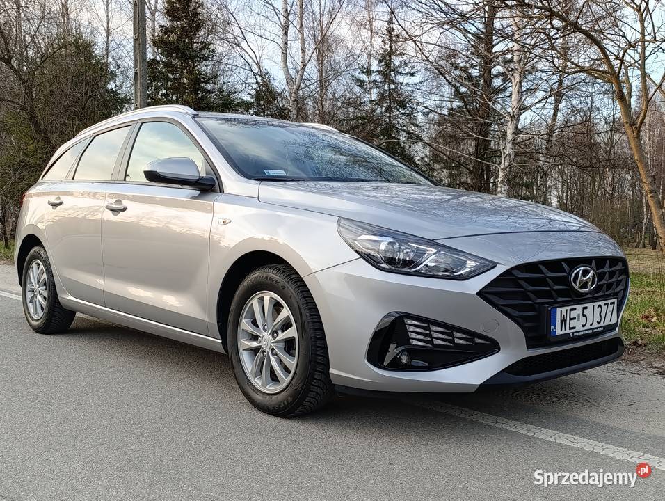 Hyundai i30 Salon 2022 15 benz 63 Wolbrom