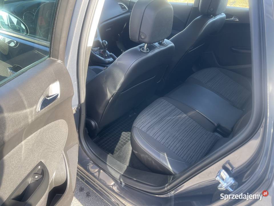 Opel Astra J 16 CDTI 110 Sprzedam 110KM Samochody osobowe sprzedam