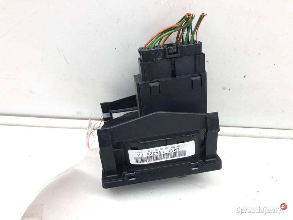 WŁĄCZNIK ŚWIATEŁ FORD FOCUS II 0413 PRZYCISK