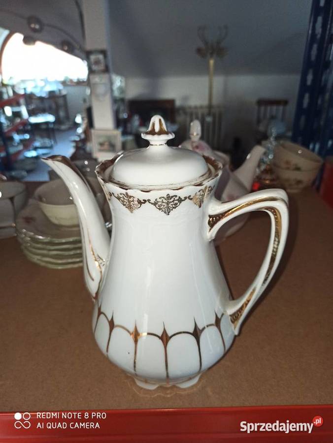 Dzbanek C T Ze złotymi paseczkami
Syg z lat 1909 Gdańsk