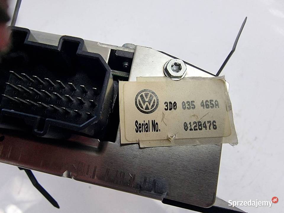 WZMACNIACZ VOLKSWAGEN PHAETON 3D0035465A osobowe kujawsko-pomorskie Lipno