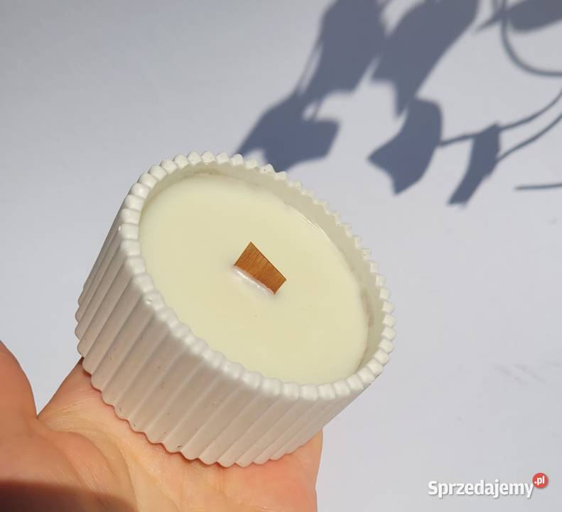 Zestawy dekoracyjne z kwiatami świeca zapachowa Poznań