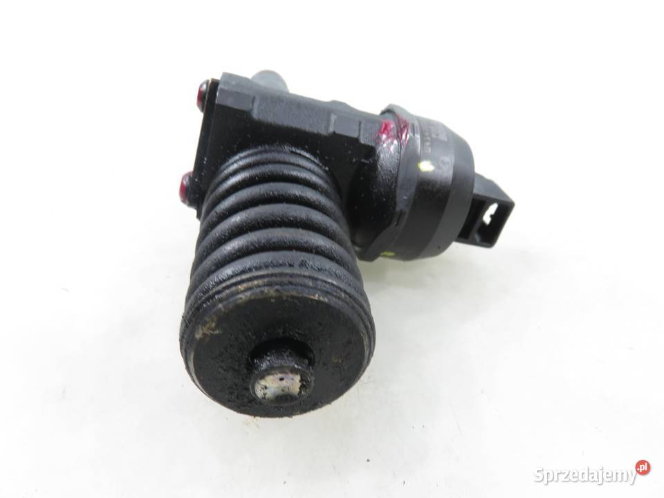POMPOWTRYSKIWACZ VW PASSAT B6 20 TDI 038130073BQ Pompowtryskiwacze