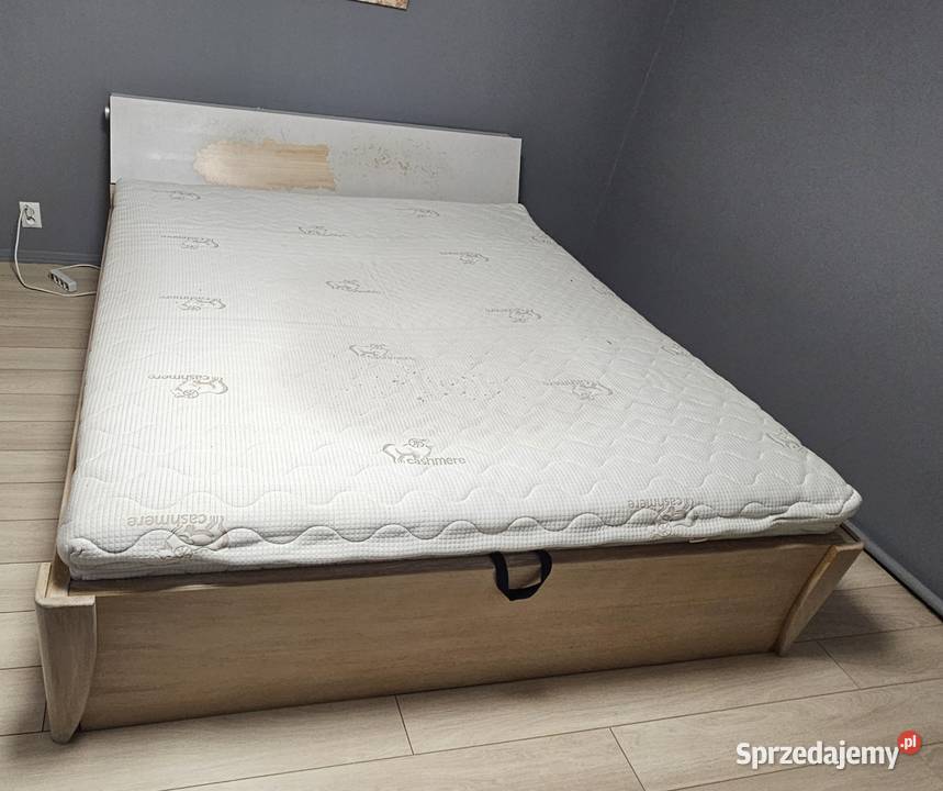 Łóżko sypialniane 180x200 z materacem zagłówkiem opolskie Skoroszyce