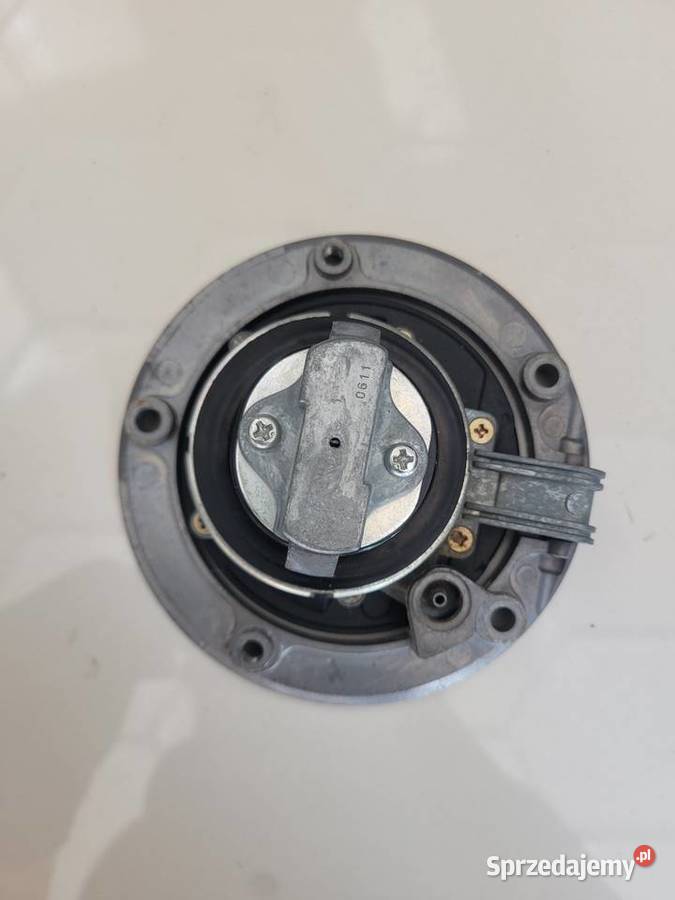 Kawasaki ER6F ER 6 F 0508 650 KOREK WLEWU PALIWA Nowy Tomyśl