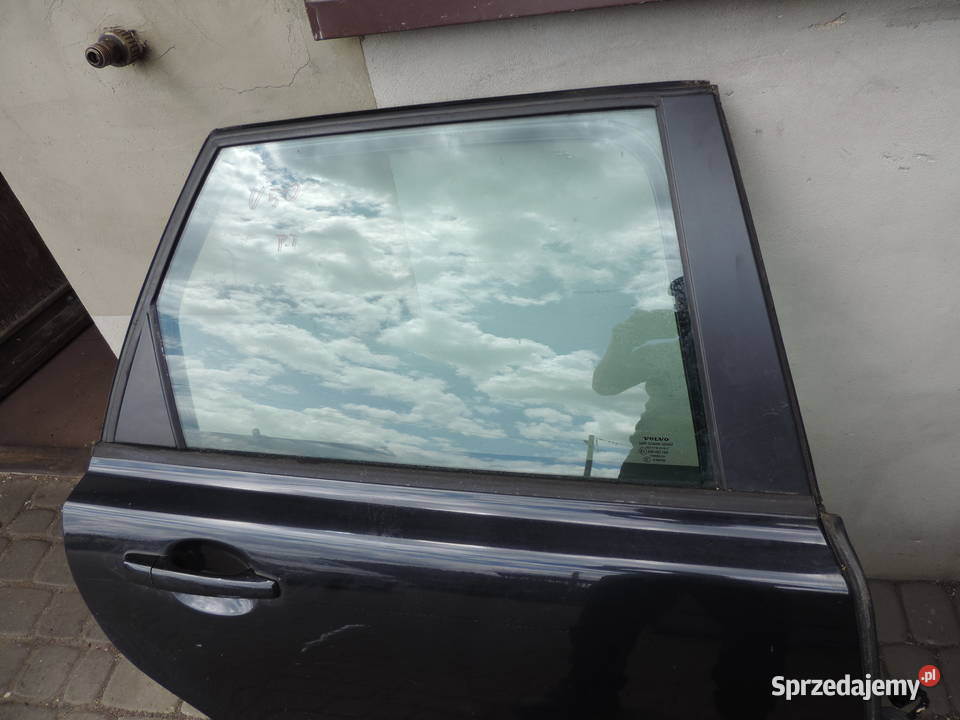 DRZWI PRAWY TYŁ VOLVO V50 Rok produkcji 2005 małopolskie Nowy Sącz sprzedam