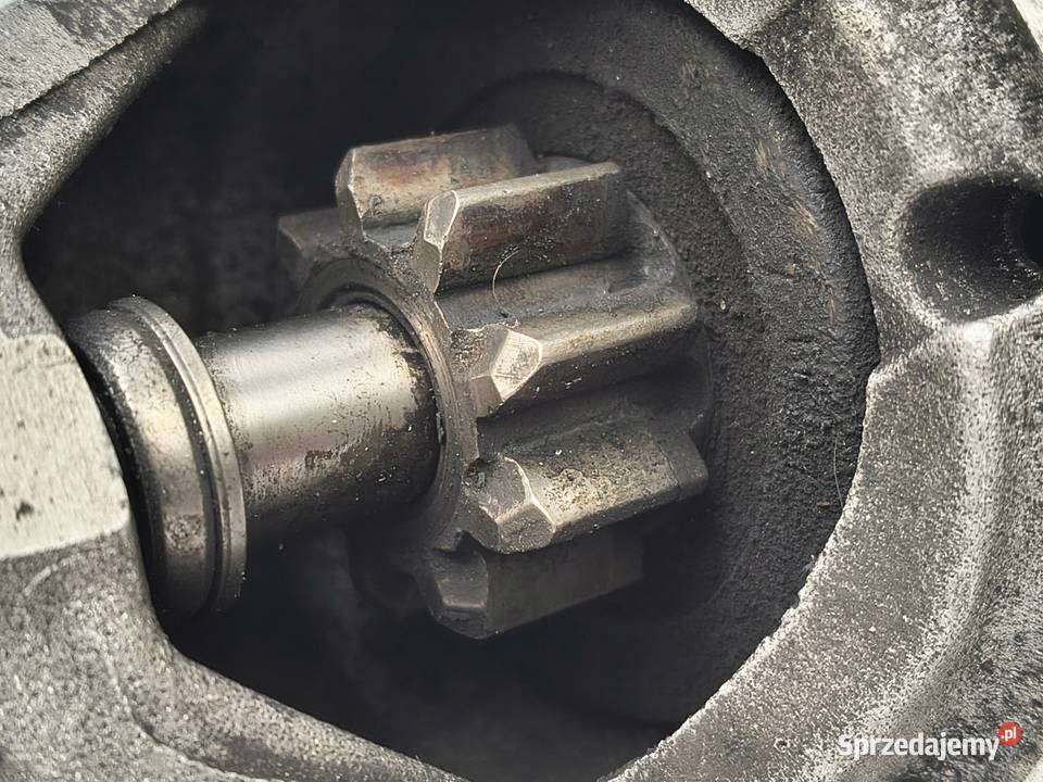 ROZRUSZNIK BMW E90 E87 20 i Bosch 0001138002 osobowe Chełm