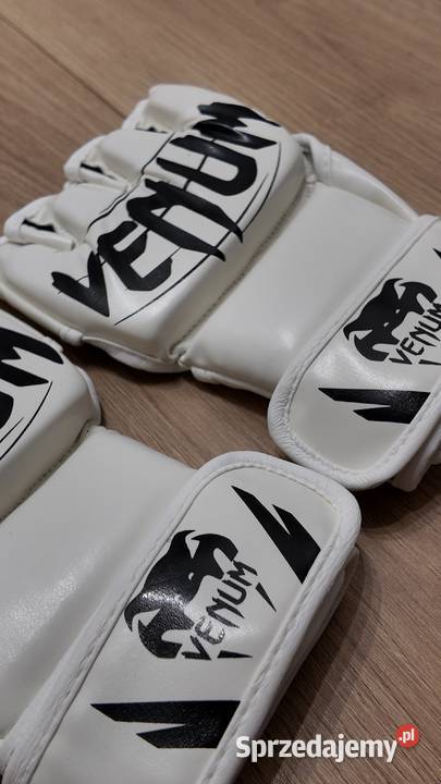 Białe rękawice MMA Venum