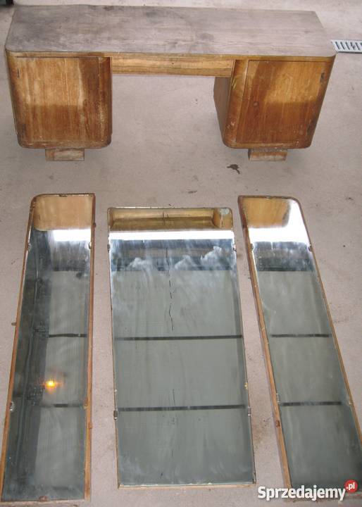 Stara toaletka Tremo do renowacji Augustów