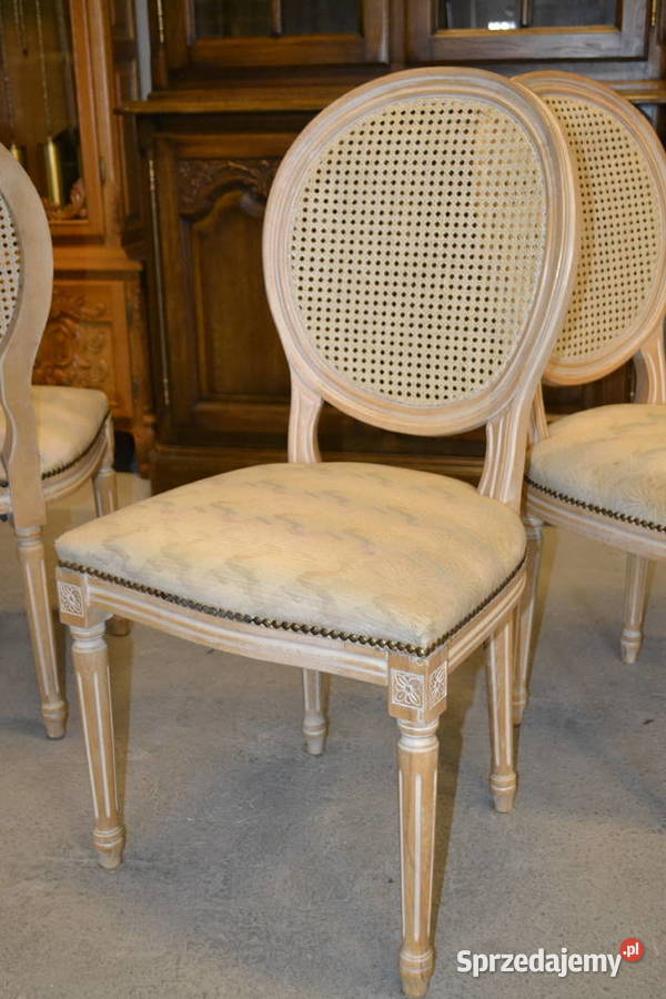 krzesła medaliony rafia 4