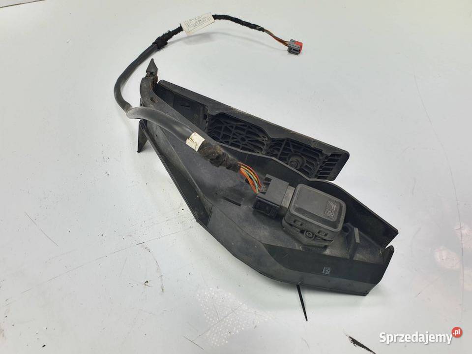 PEDAŁ LAND ROVER RANGE ROVER VOGUE AH4214N118AC osobowe Lipno