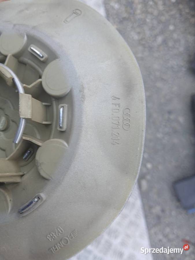 Dekielek zaryczka felgi Audi A3 A4 A6 4f0071214 małopolskie