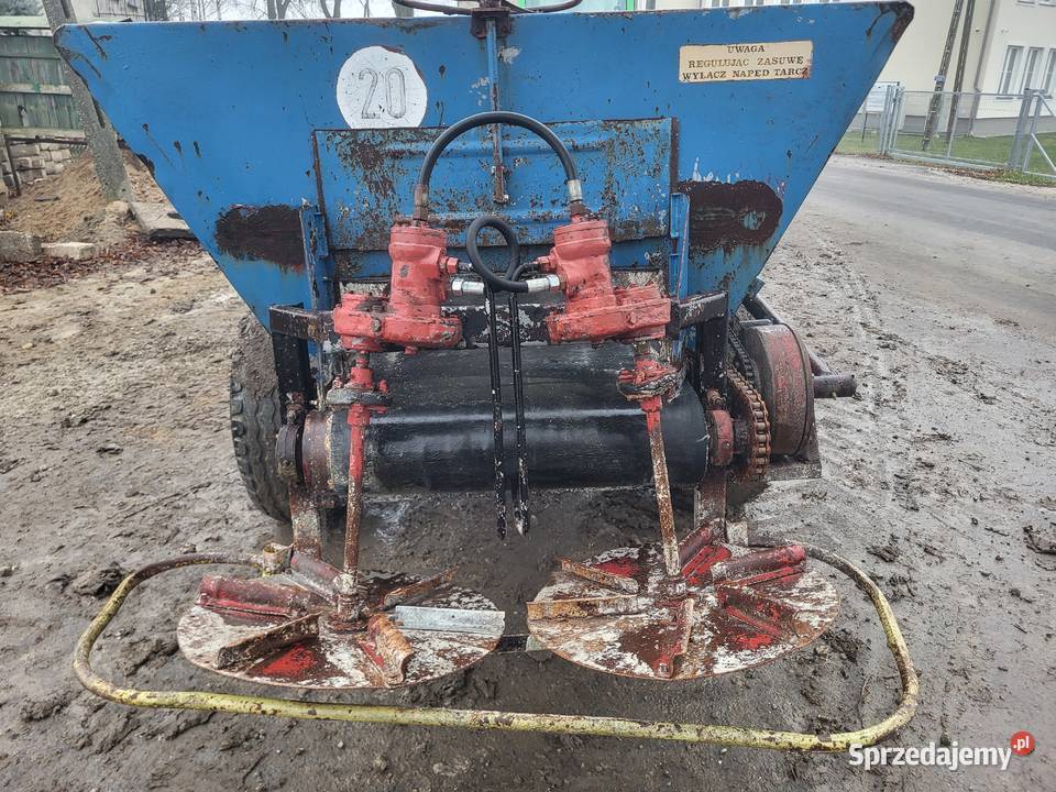 Rozsiewacz wapna wapniak Duza skrzynia duże Wąbrzeźno