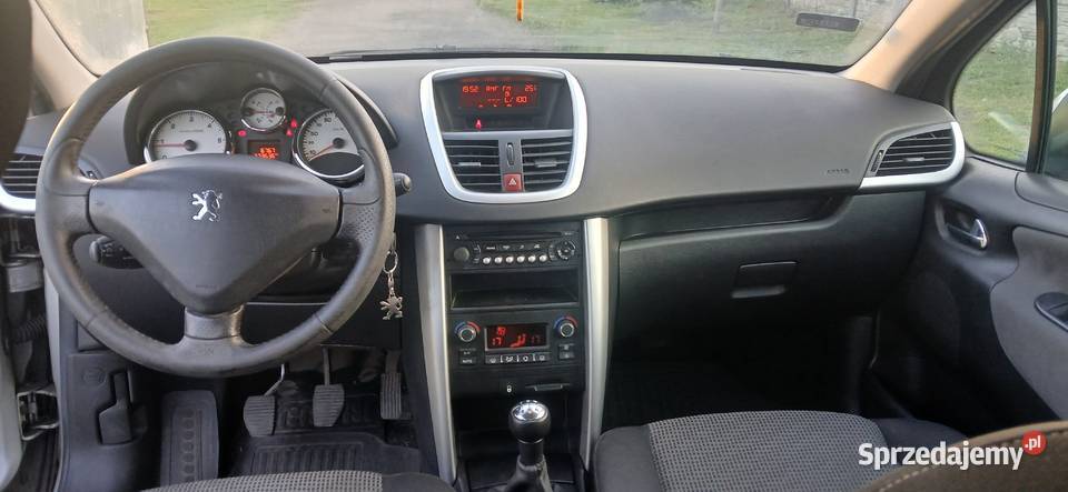 Peugeot 207 Zbiersk-Cukrownia
