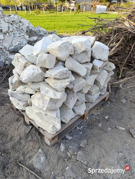 Kamień z rozbiórki Rędziny
