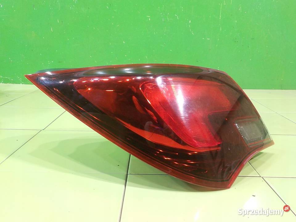 OPEL ASTRA J GTC 14T 16r 3D lampa lewa tyl Suków