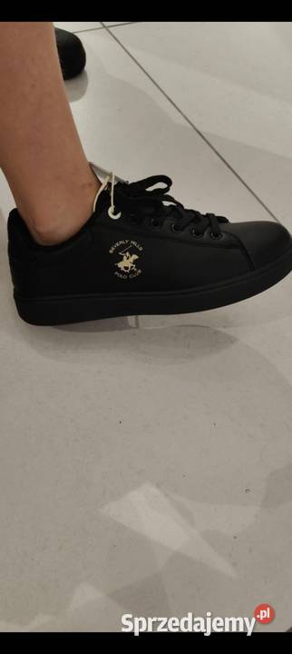 Czarne buty Obuwie sportowe Kiełczygłów