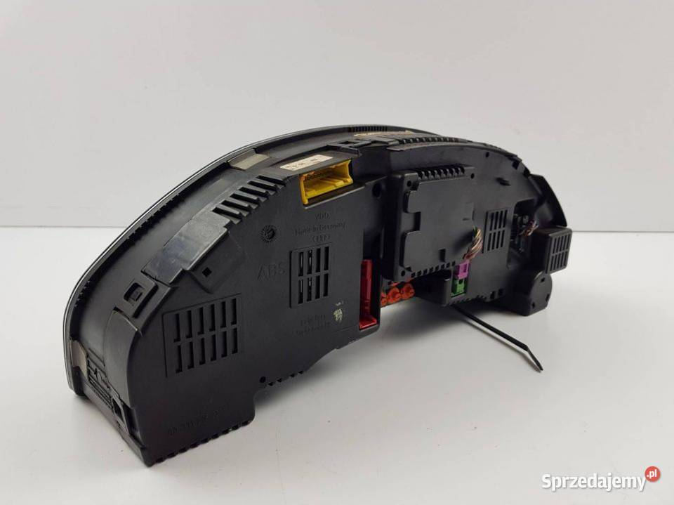 LICZNIK ZEGAR 4D0919881X AUDI A8 D2 osobowe Lipno