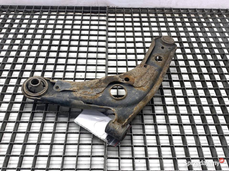 WAHACZ PRAWY PRZÓD TOYOTA YARIS III Hatchback