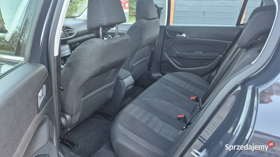 PEUGEOT 308 12 131 OPŁACONY bogata wersja podkarpackie