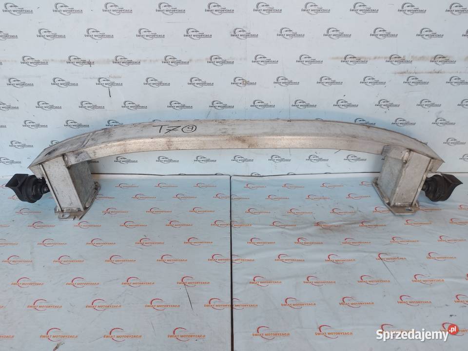 AUDI Q3 I 13r belka przednia zderzaka