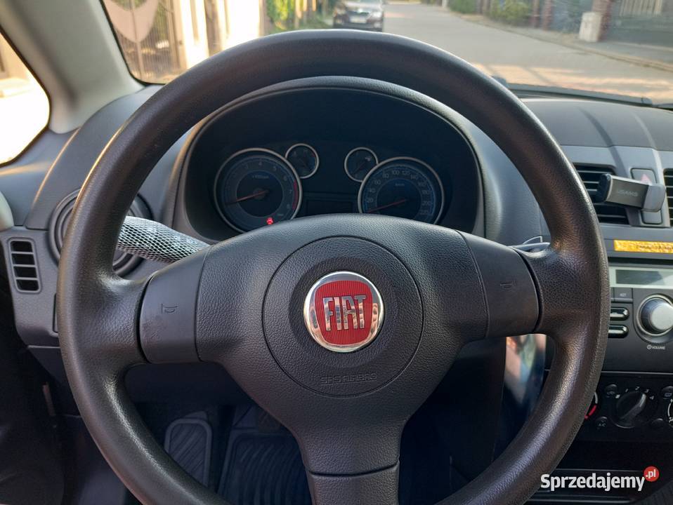 FIAT SEDICI 16 120 światła do jazdy dziennej Częstochowa