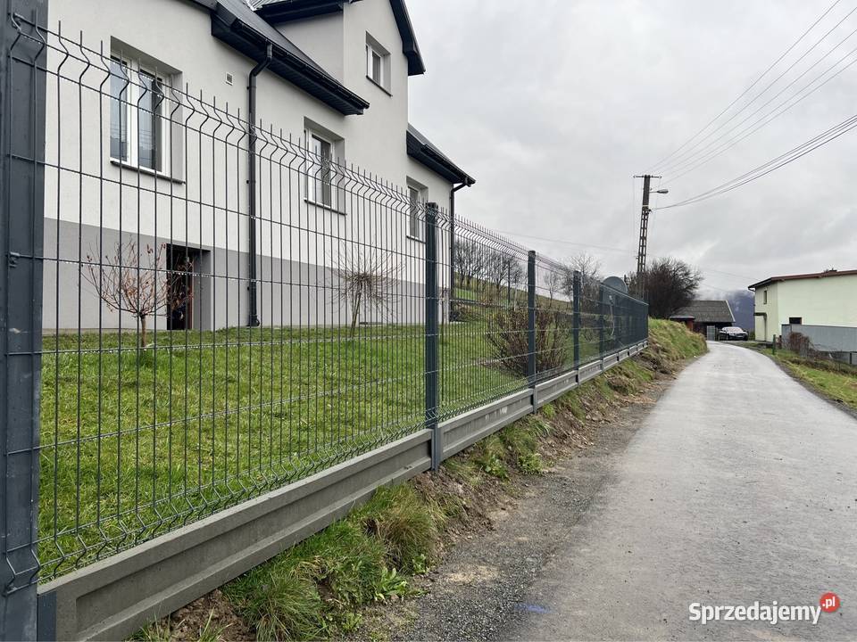 MontażOgrodzenie Panelowe 45 Siatki i panele