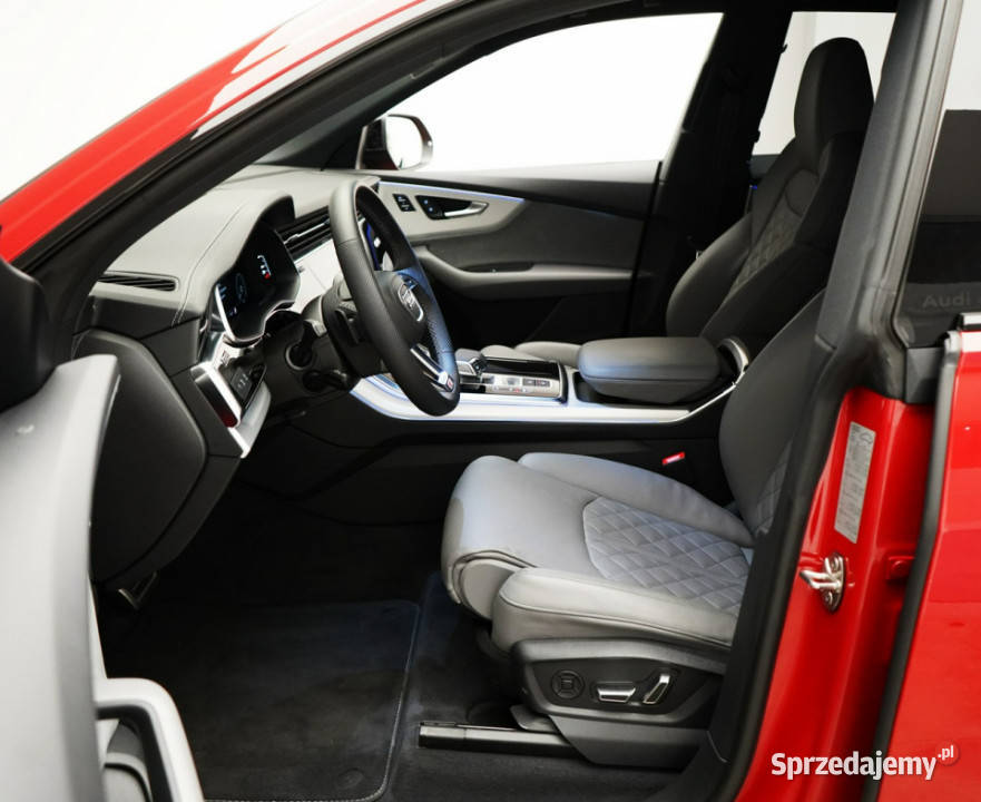 Audi Q8 60TFSIe 490 Sline BO MatrixLED Kamery360