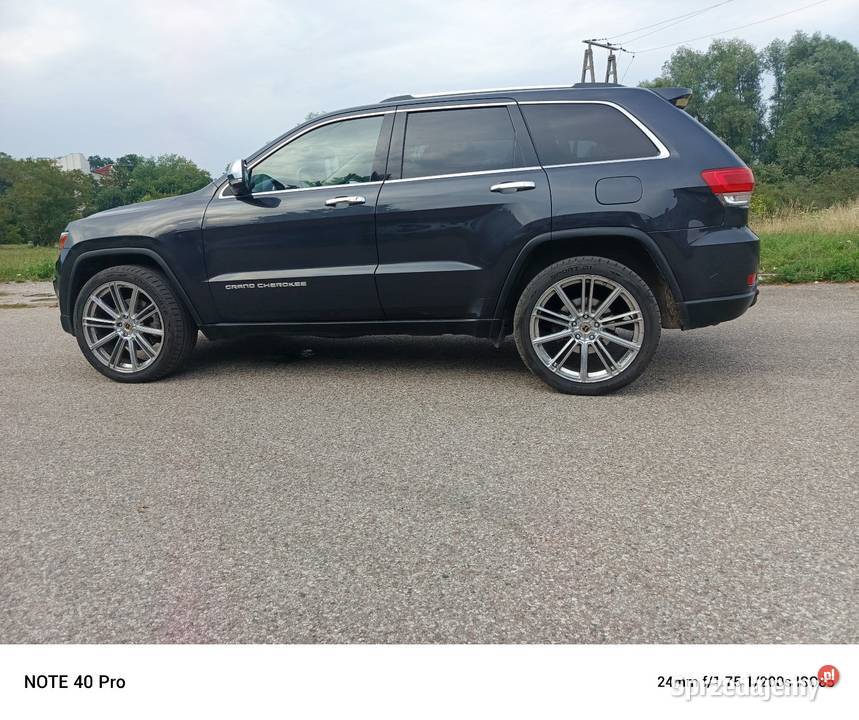 Jeep grand Cherokee wk2 57 HEMI lpg lift podlaskie Suwałki