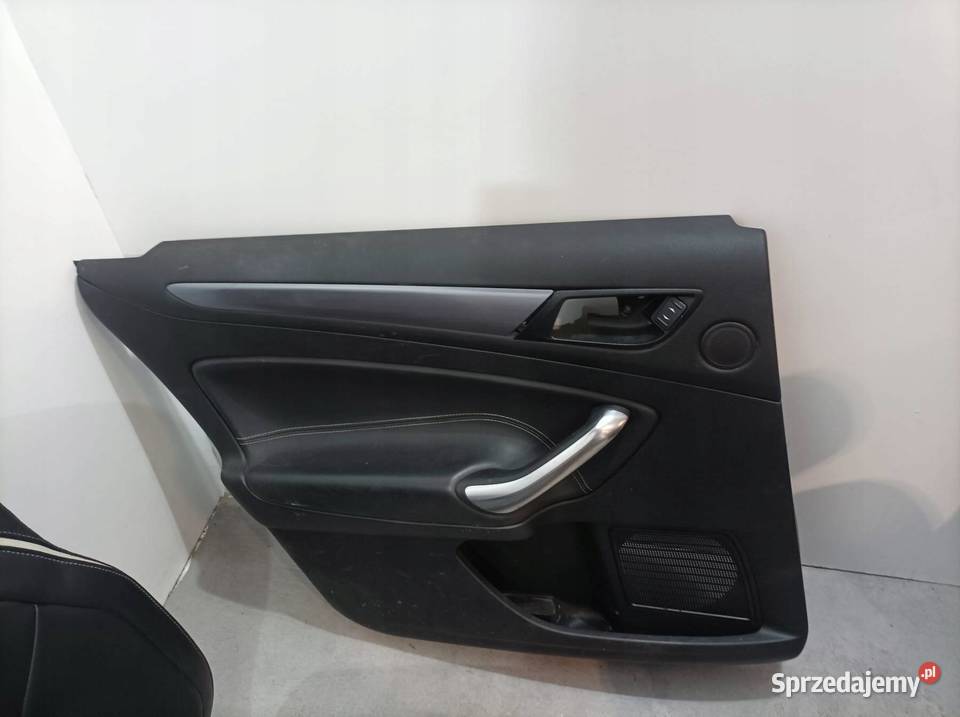 FOTELE KANAPA SKÓRA BOCZKI KOMBI EU KOMPLET Ford Rok produkcji 2012 świętokrzyskie