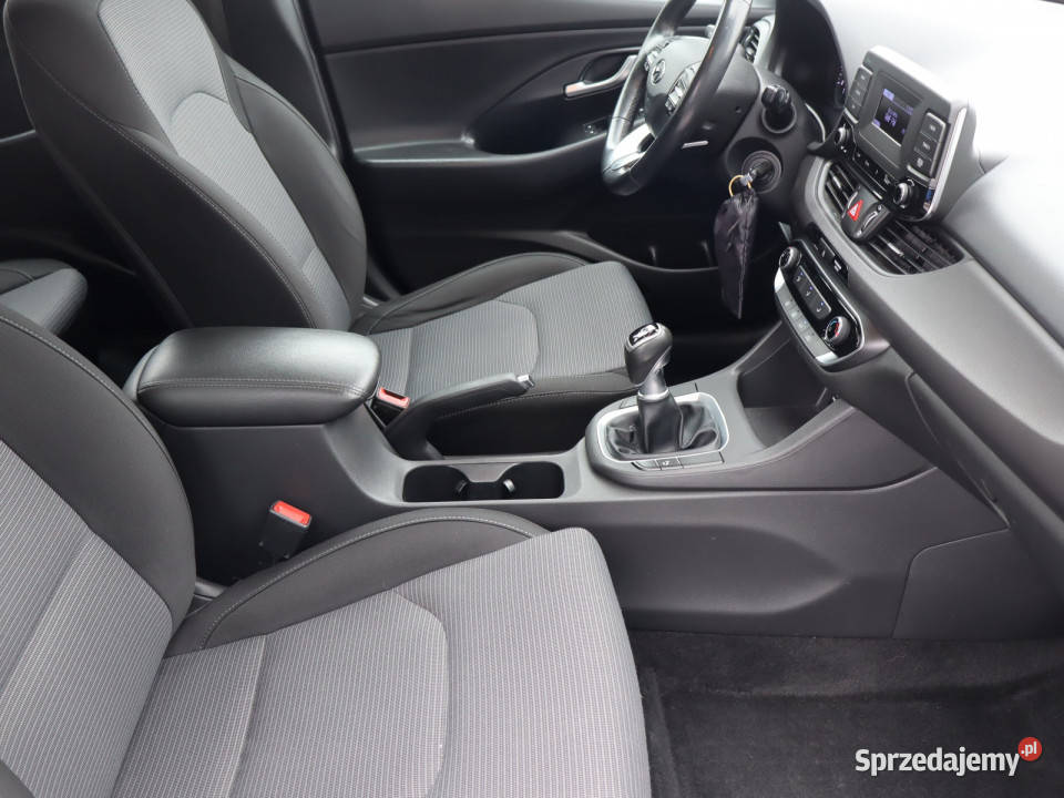 Hyundai i30 15 DPI relingi dachowe i30 Katowice