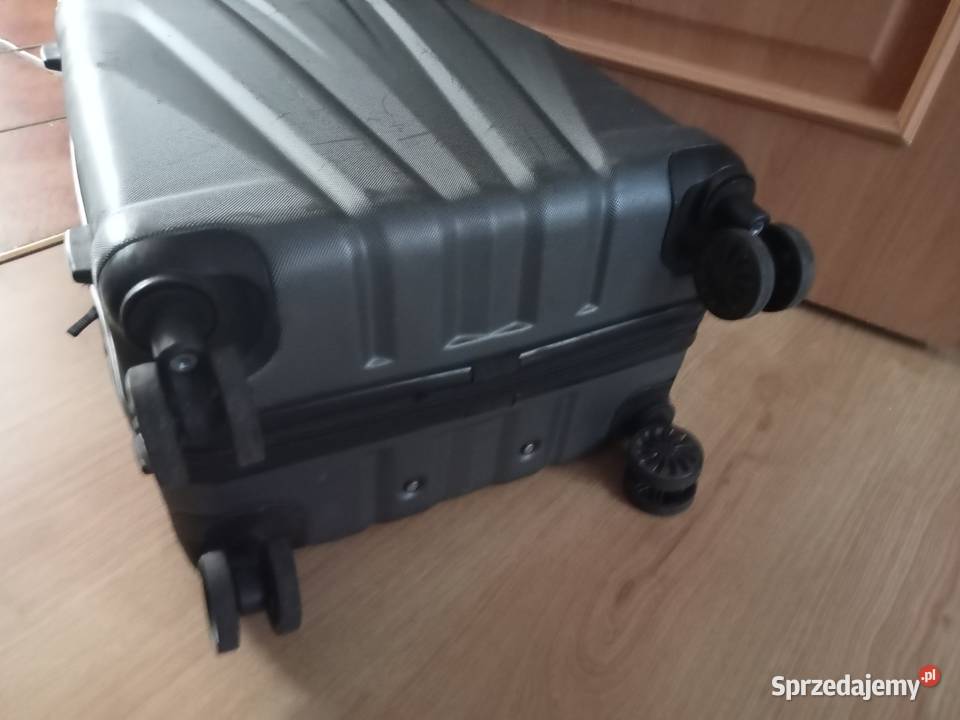 walizka podróżna na czterech kółkach wielkopolskie Nowy Tomyśl sprzedam