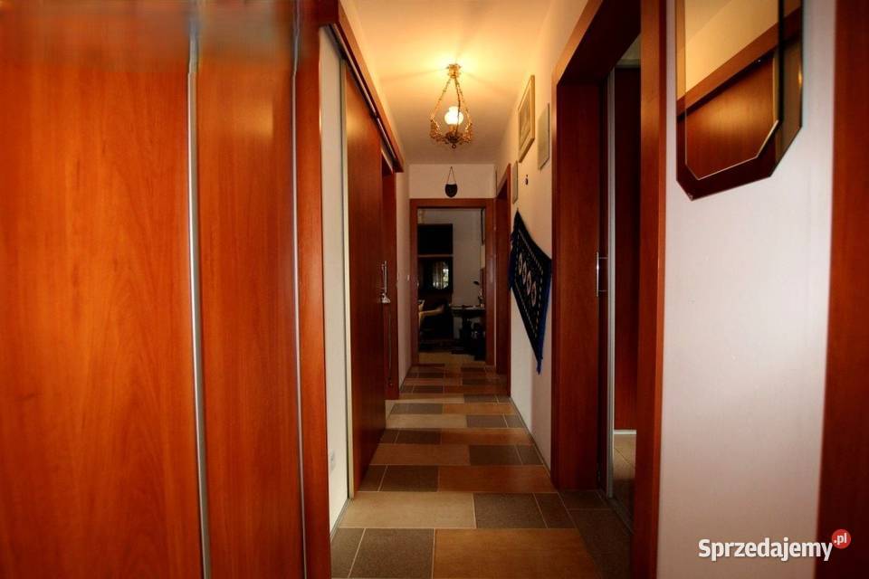 Sprzedam dom Sprzedaż