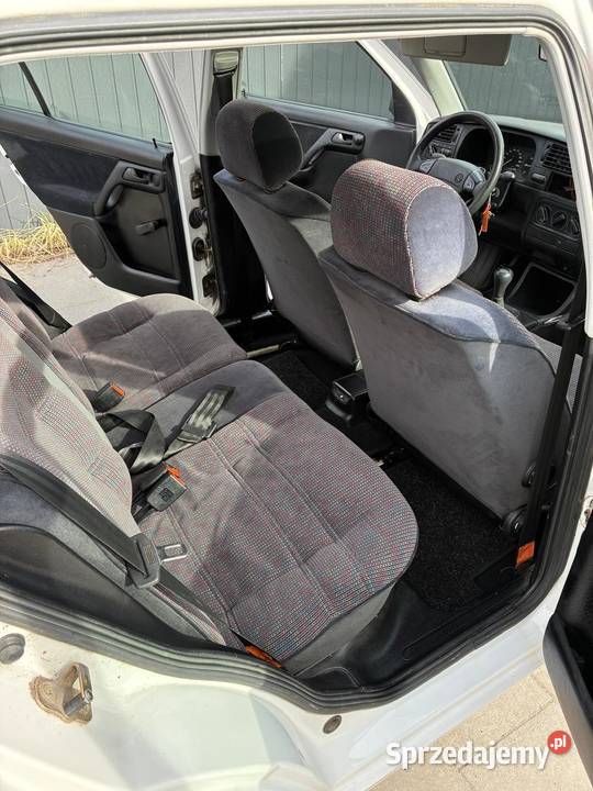 Volkswagen Golf III 14 3 HATCHBACK BENZYNA nieuszkodzony Starowa Góra