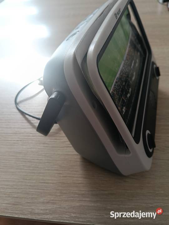 To jest to głośnik bluetooth i ma radio też jest Biała Podlaska