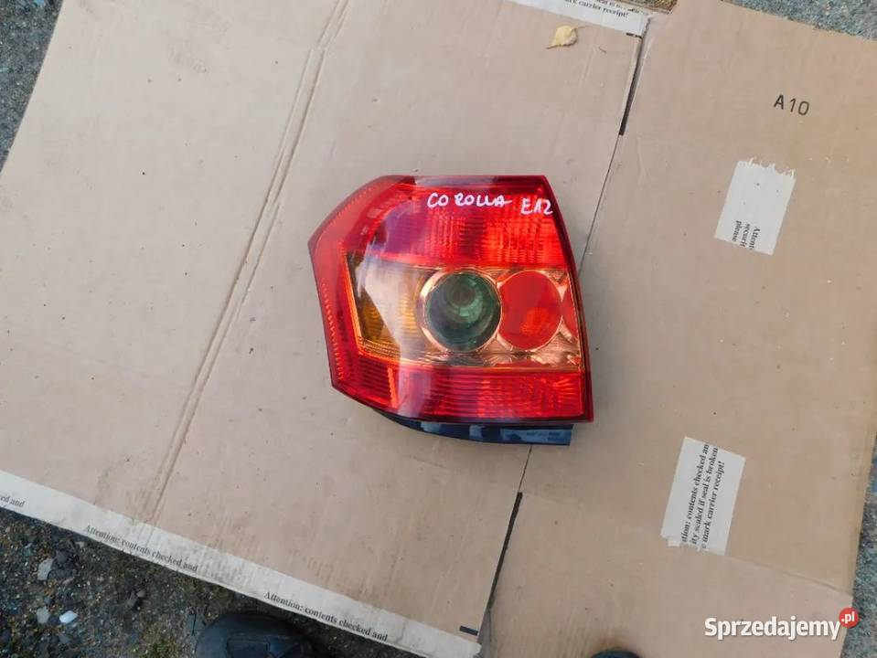 corolla E12 lampa prawa WYSYŁKA Żory