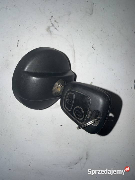 Korek Wlewu paliwa z kluczykiem Peugeot 307 Ostrów Wielkopolski sprzedam