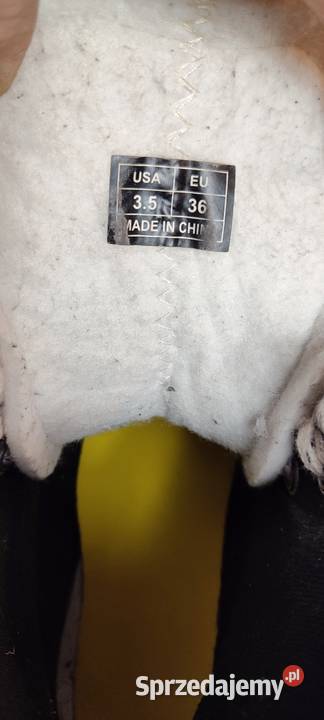 Łyżwy hokejowe CCM 9040 junior mało używane Jasień